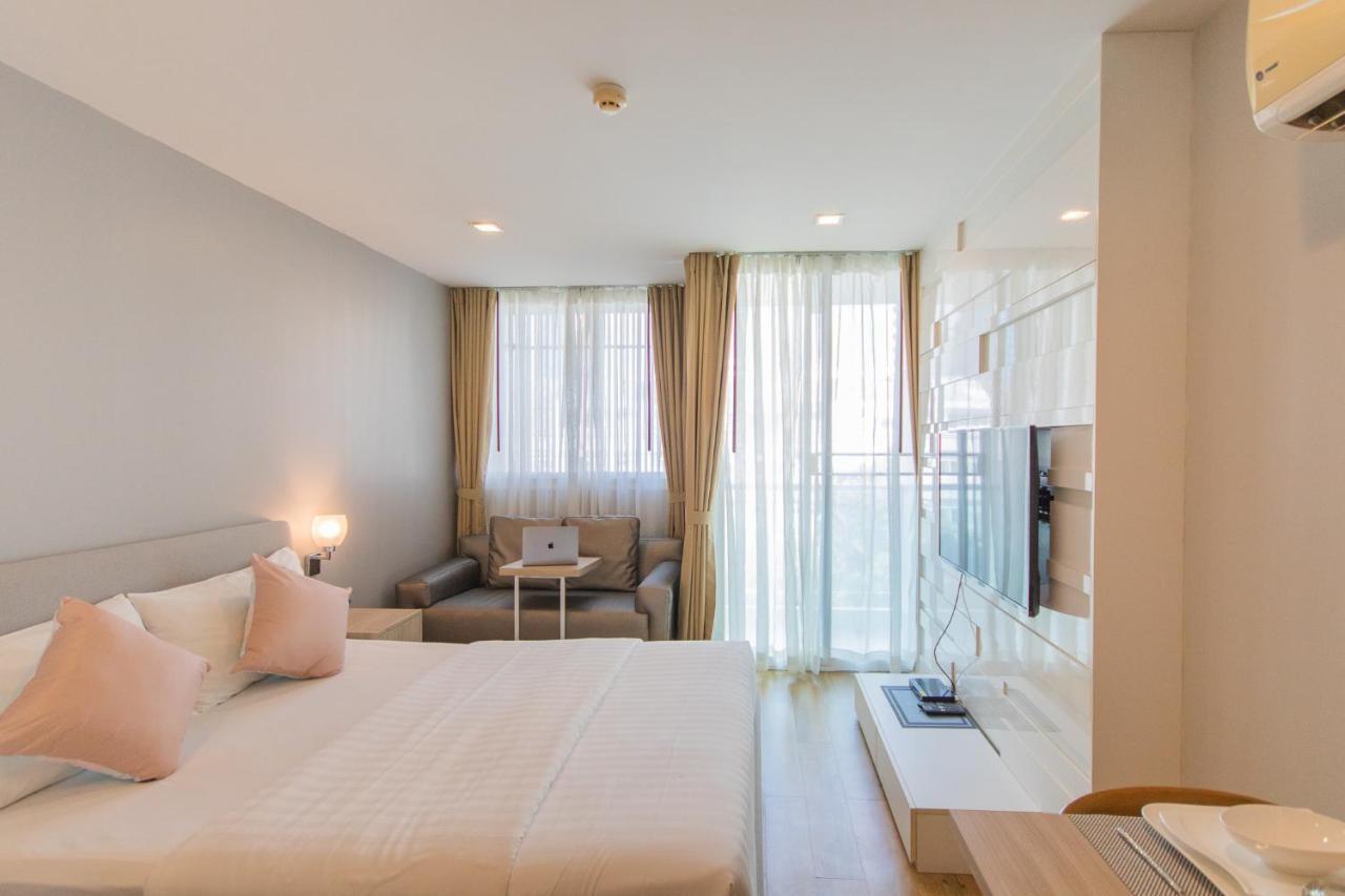 United Residence Ekamai Бангкок Экстерьер фото