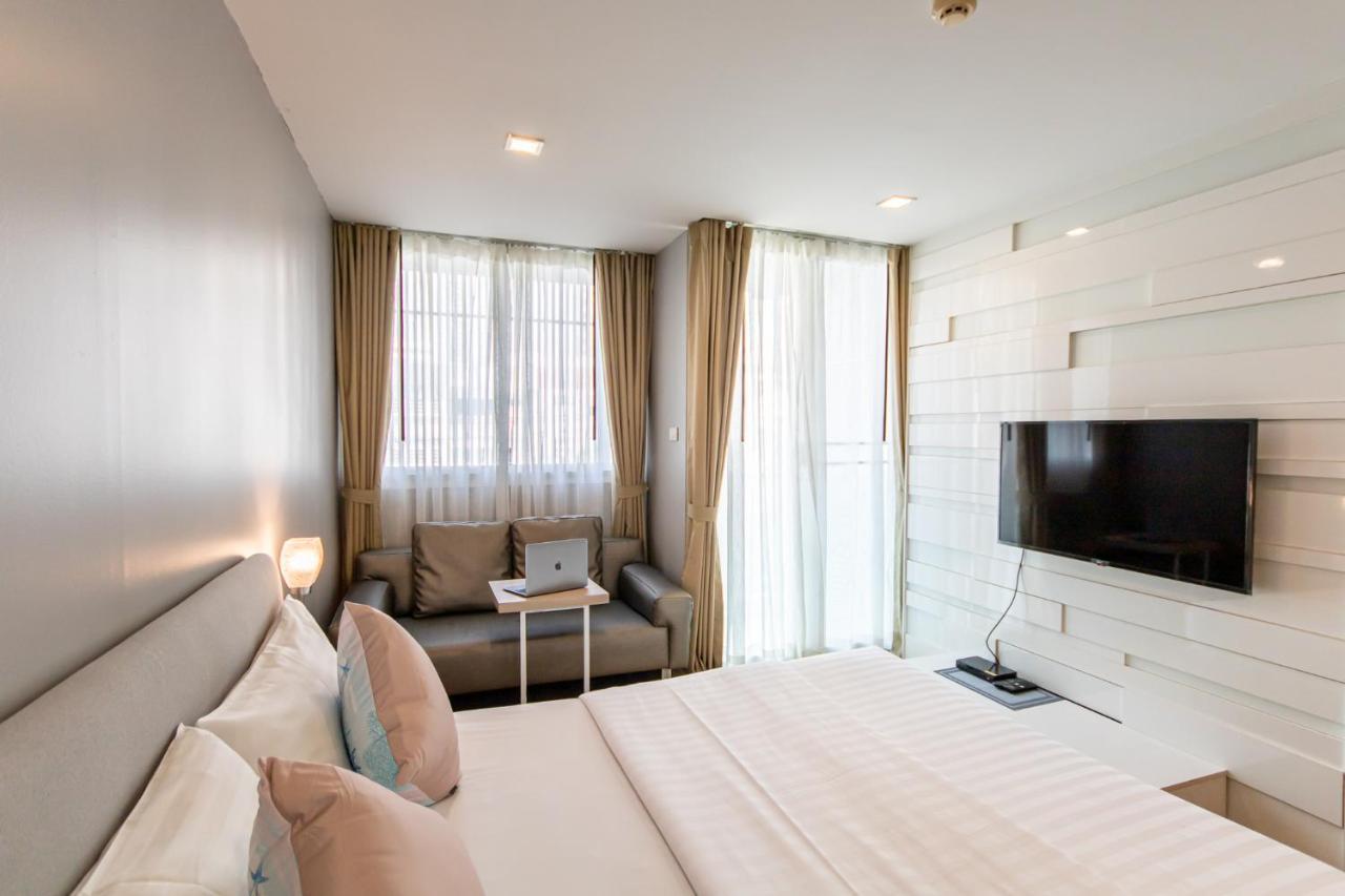 United Residence Ekamai Бангкок Экстерьер фото