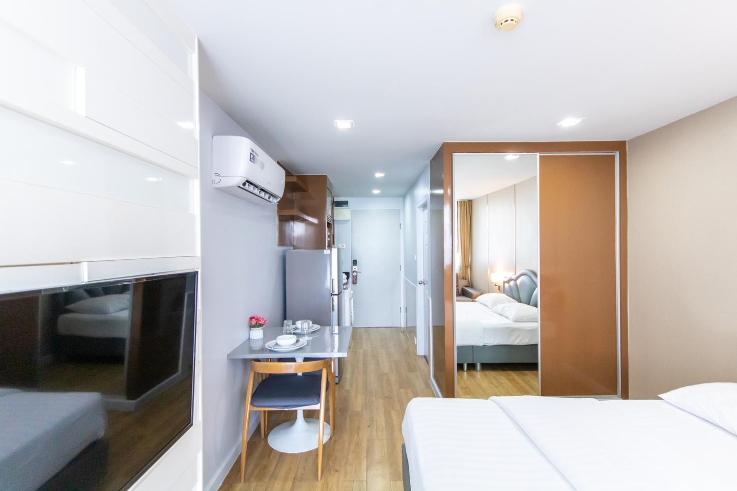 United Residence Ekamai Бангкок Экстерьер фото