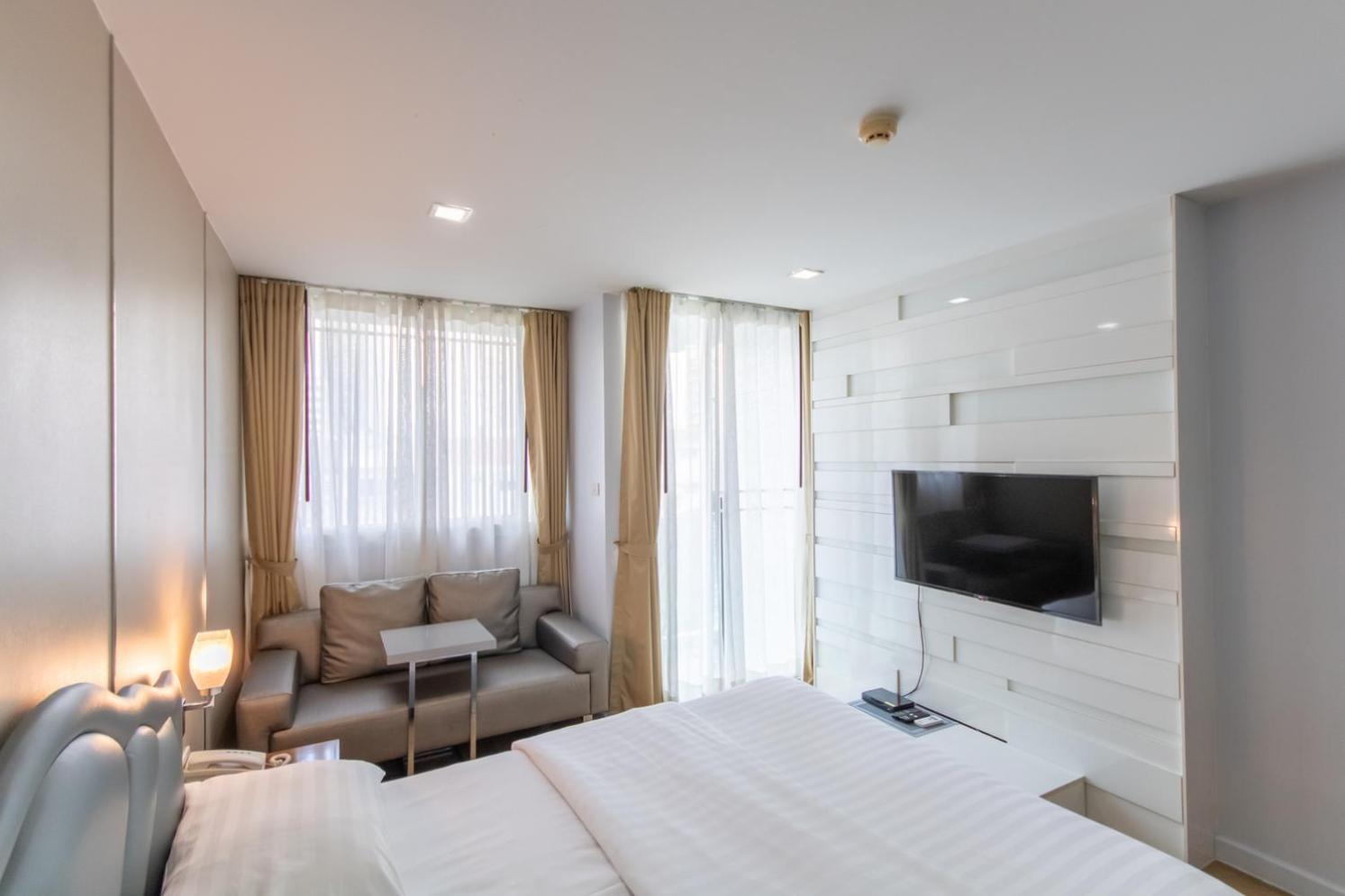 United Residence Ekamai Бангкок Экстерьер фото